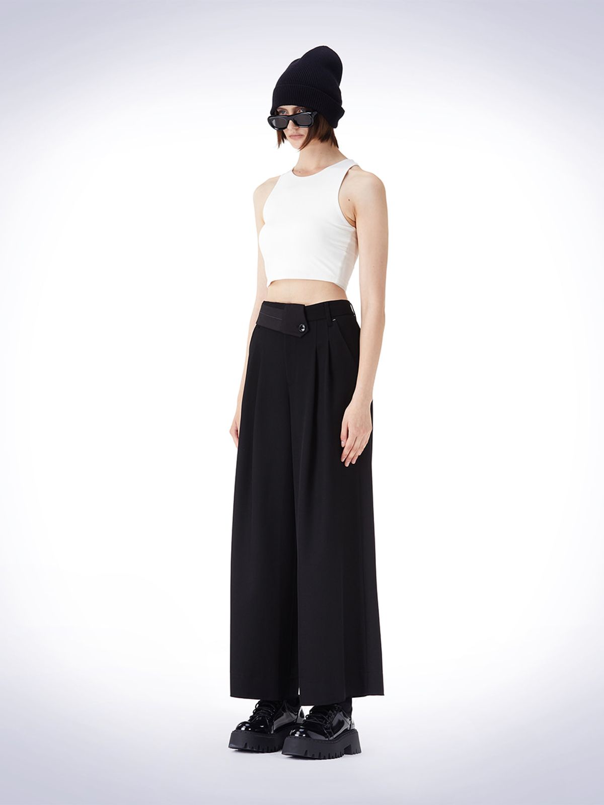 하우스공칠이씨(HAUS072C) WAIST POINT TWO-TUCK WIDE PANTS BLACK