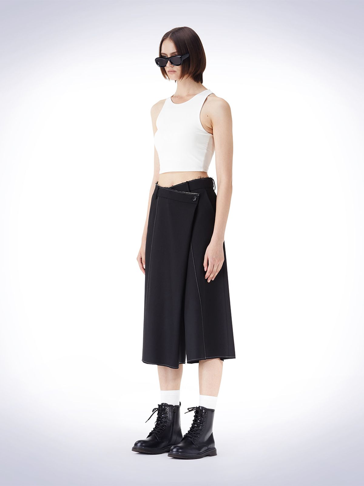하우스공칠이씨(HAUS072C) BERMUDA WRAP PANTS BLACK