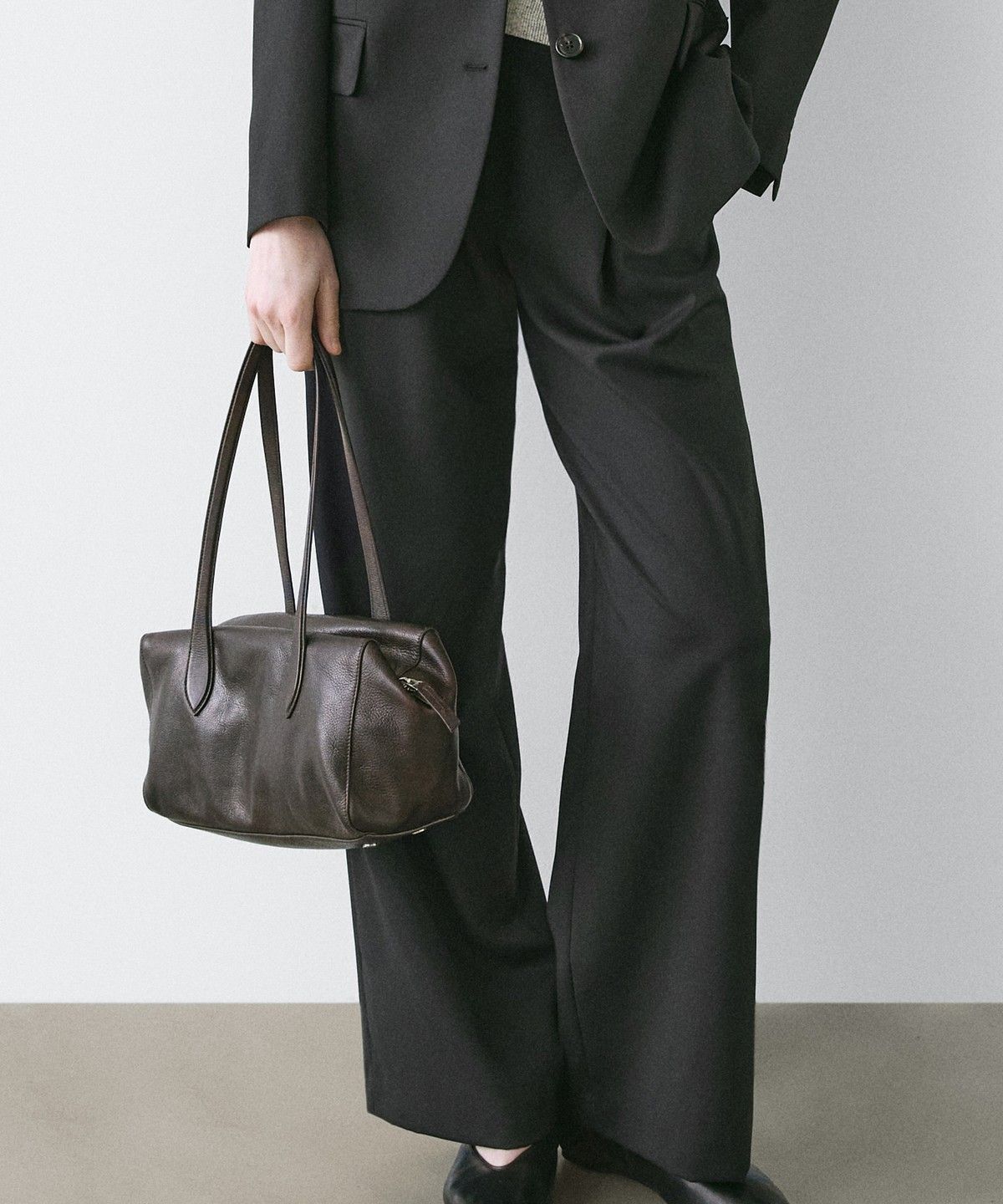 마시모두띠(MASSIMO DUTTI) 엑스트라 파인 울 플리츠 팬츠