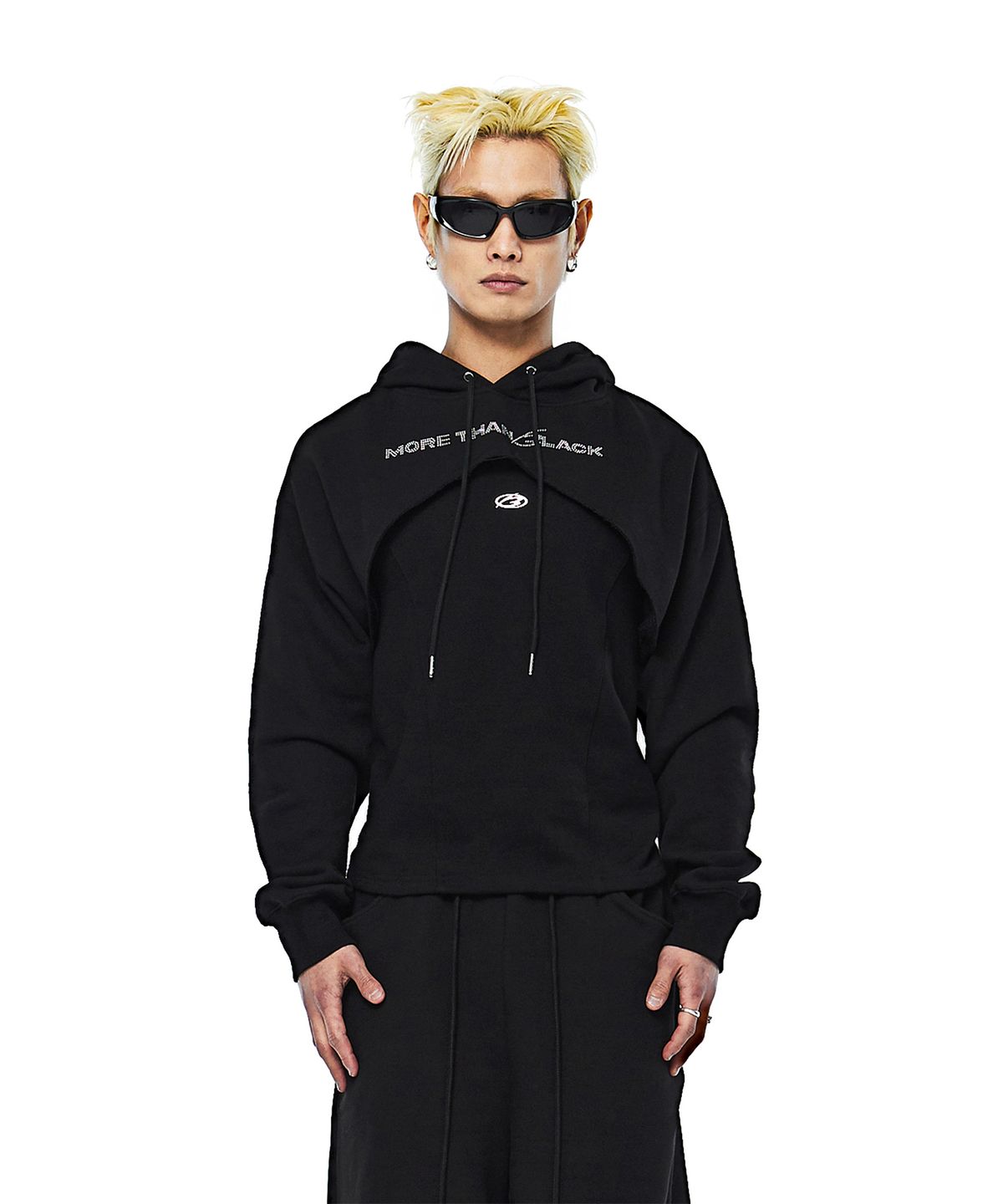 모어댄블랙(MORE THAN BLACK) BIZ CROP HOOD