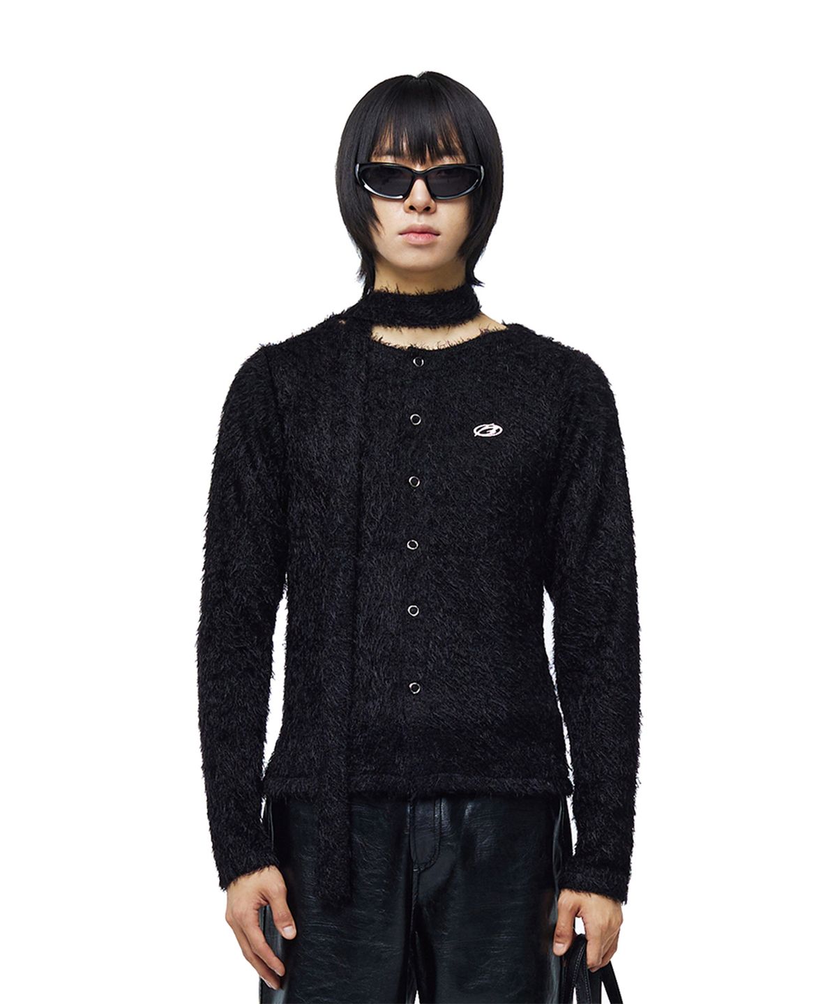 모어댄블랙(MORE THAN BLACK) LOGO FUR CARDIGAN