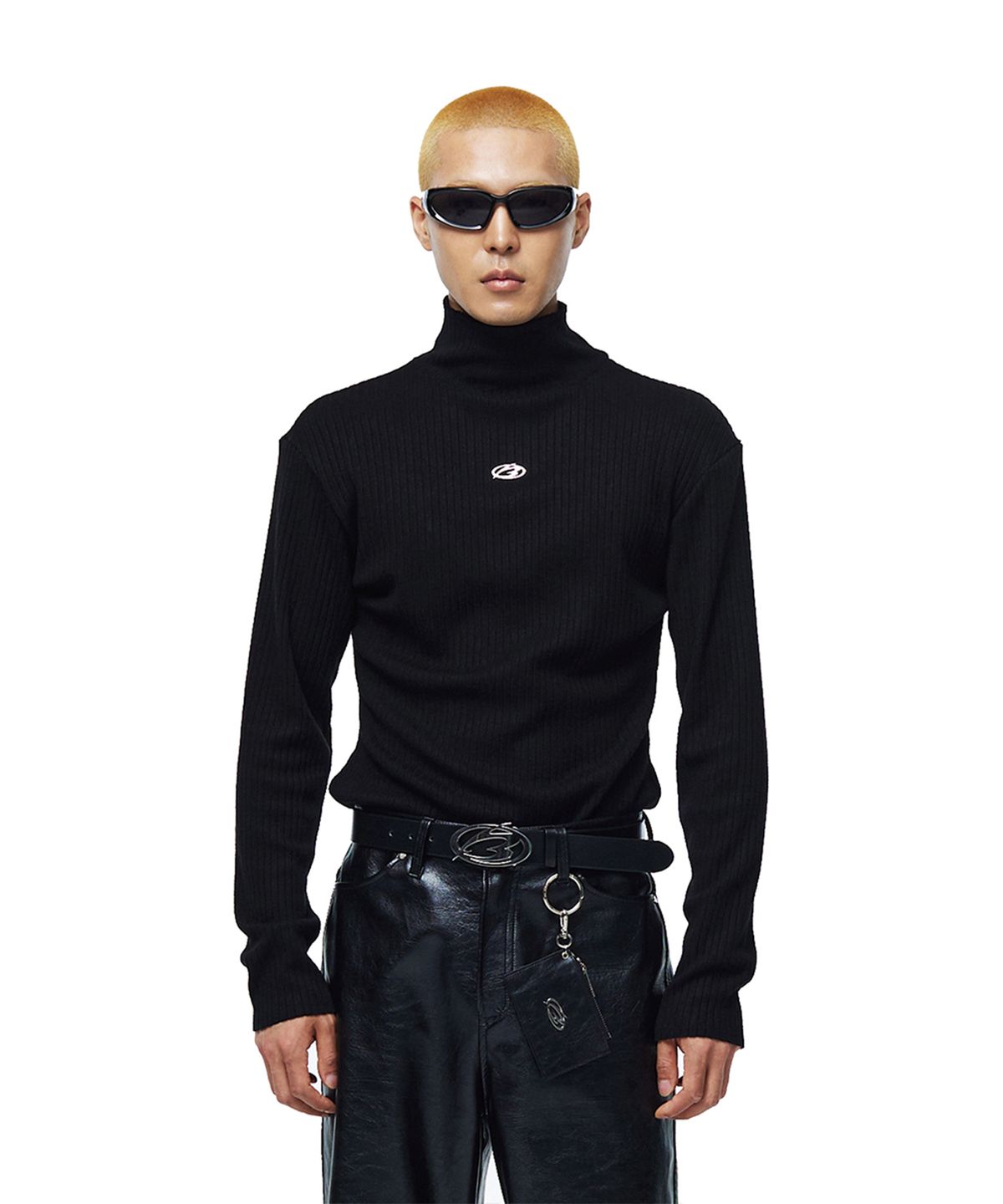 모어댄블랙(MORE THAN BLACK) LOGO POLA KNIT