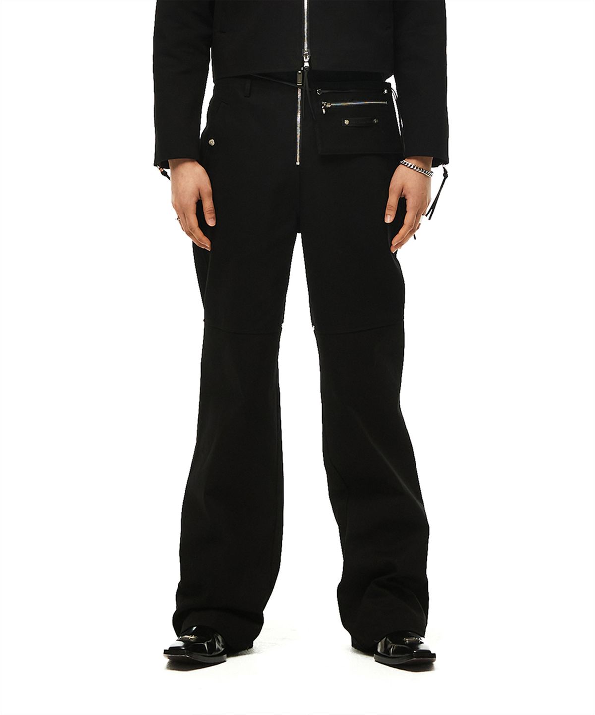 모어댄블랙(MORE THAN BLACK) RIVET POUCH PANTS