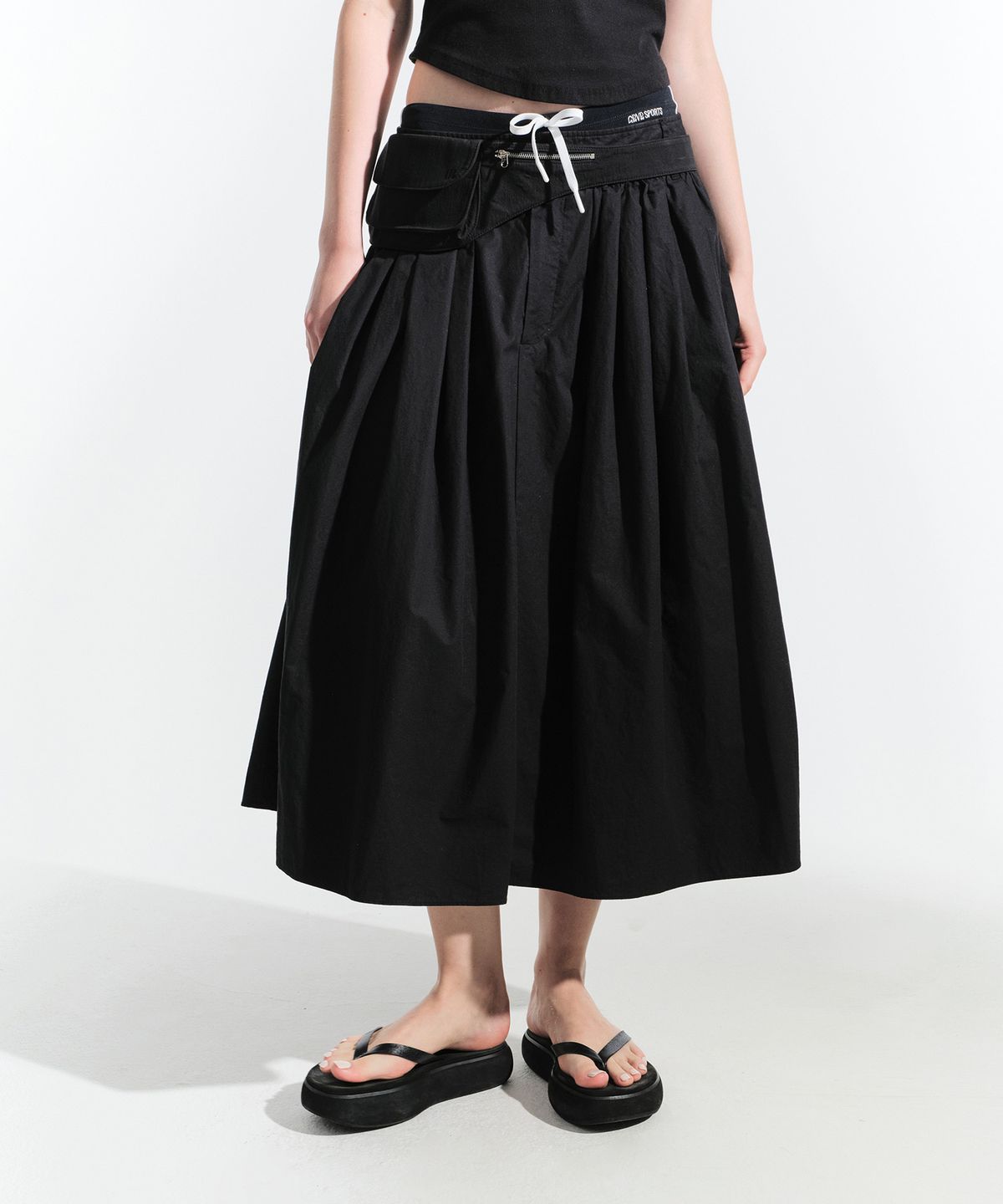 그로브(GROVE) KAIA SKIRT (BLACK)