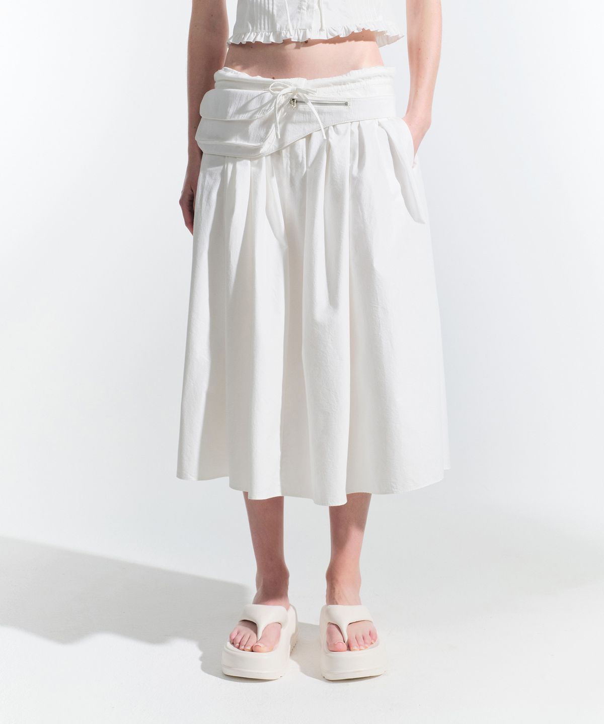그로브(GROVE) KAIA SKIRT (WHITE)