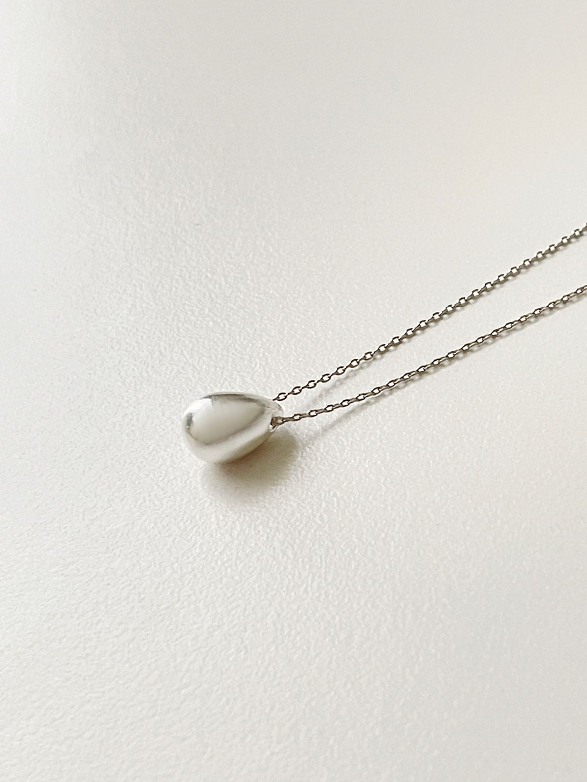 엘리오나(ELYONA) ELA 14 Necklace – Compact Drop Chain (Short)