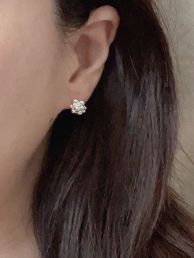 【TATIANA】Sync Loop Hoop Earring EC3131〜ピアス★韓国発 TATIANA】Sync Loop Hoop Earring EC3131〜ピアス☆韓国発