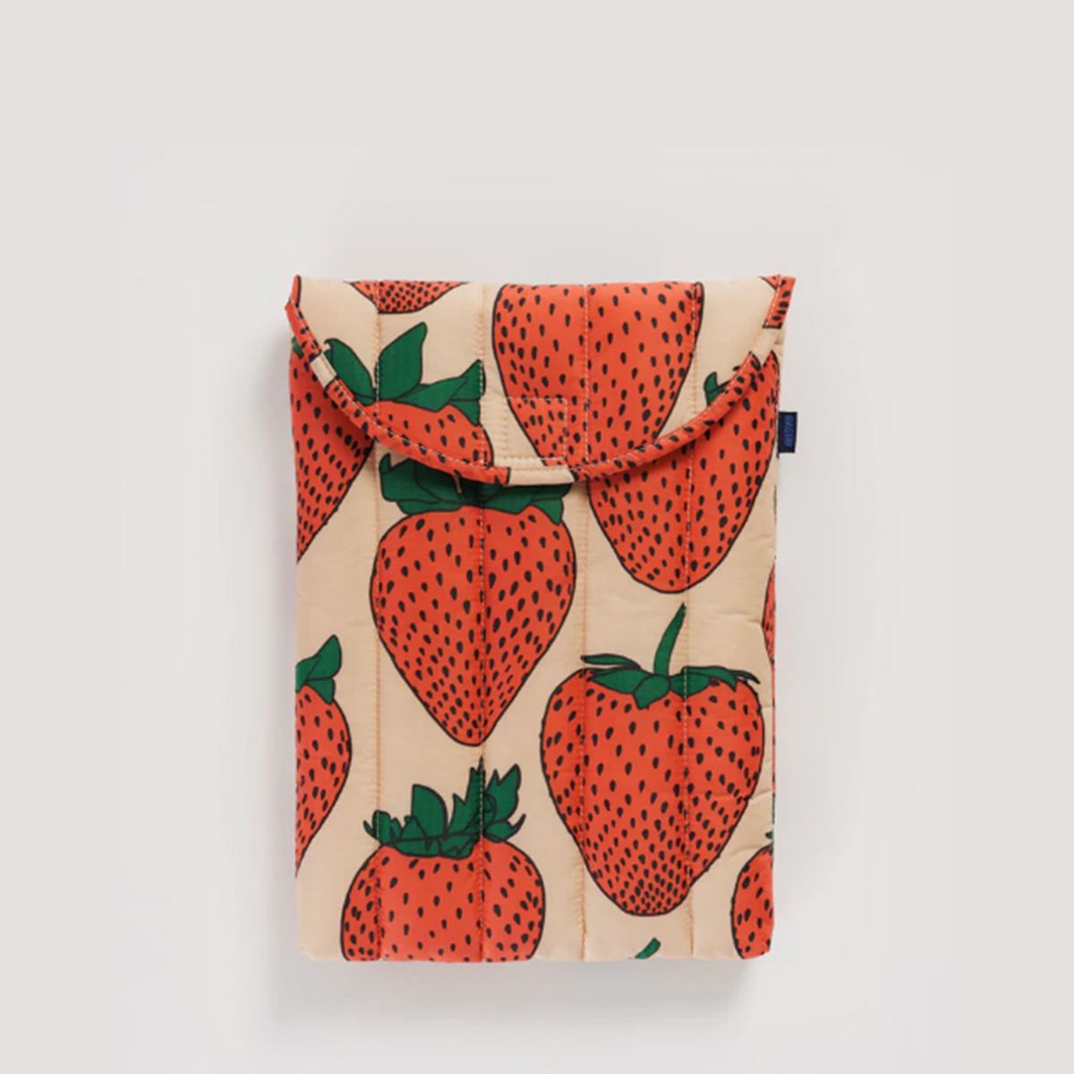 바쿠(BAGGU) 노트북파우치 13인치 스트로베리