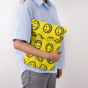 노트북파우치 13인치 옐로우 해피
