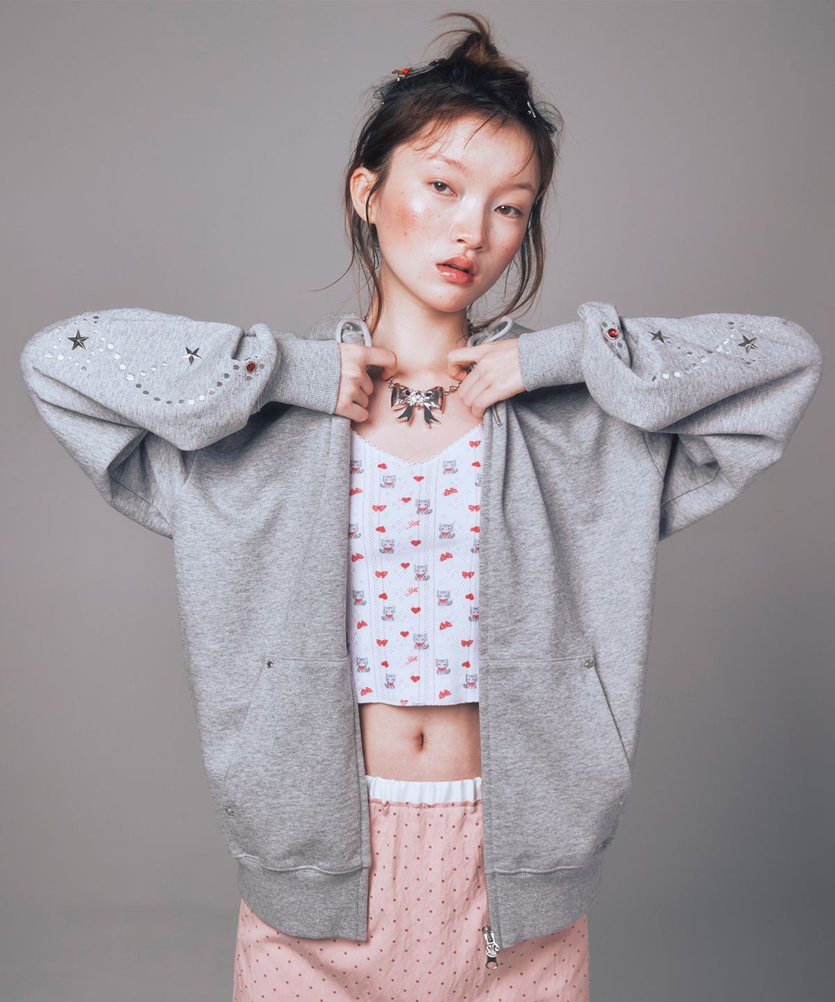 유희(YOUHEE) STAR HOTFIX HOOD ZIP-UP MELANGE GREY