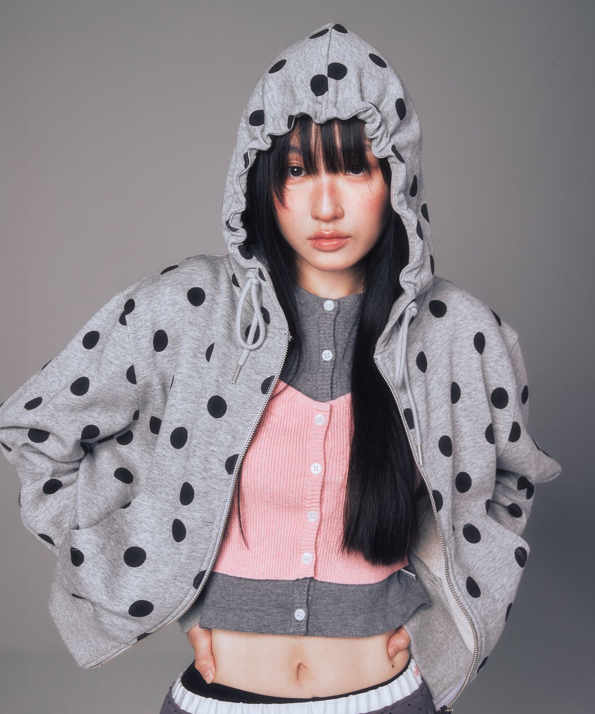 유희(YOUHEE) PETITE PATTERN HOOD ZIP-UP MELANGE GREY