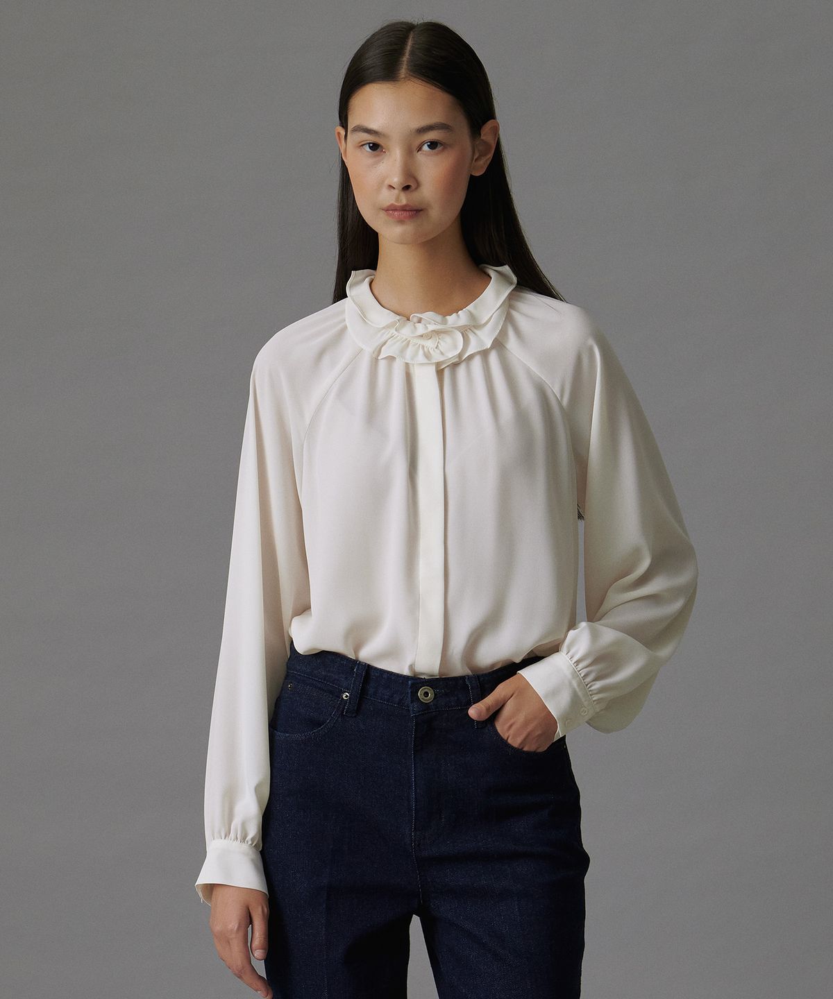 튜드먼트(TTUDEMENT) 70s RUFFLE BLOUSE IVORY