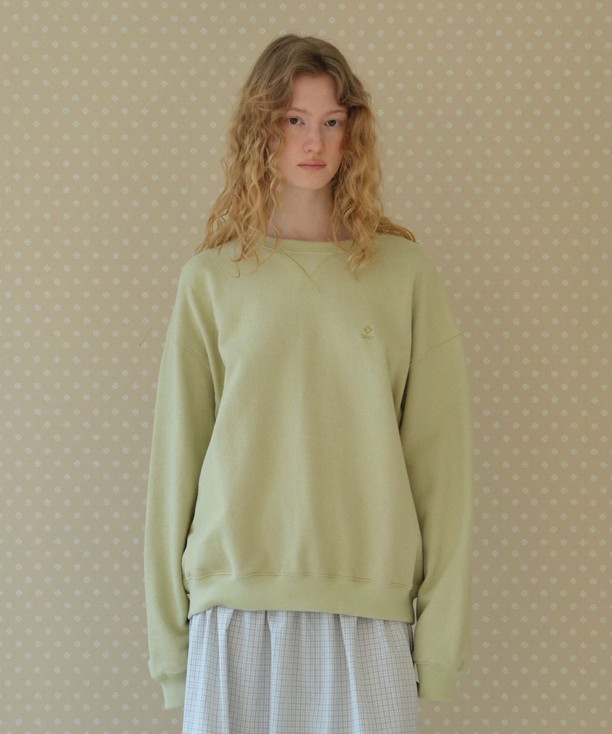 튜드먼트(TTUDEMENT) CLOVER BOUCLE SWEATSHIRT APPLE GREEN