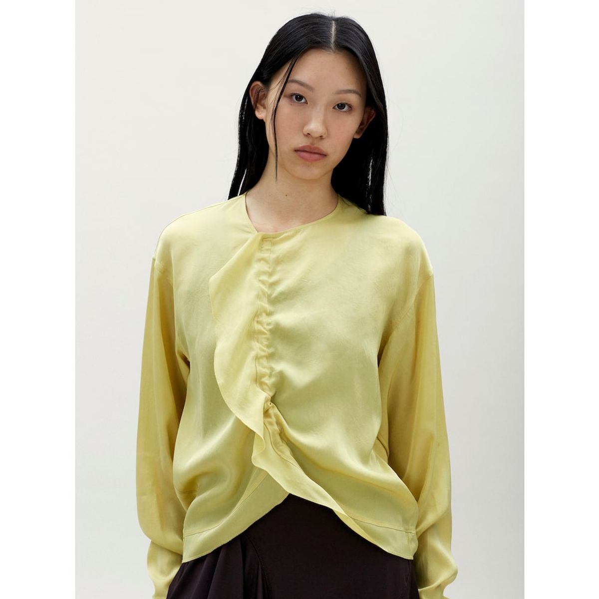 앙개(ANGGAE) Tulip Crop Blouse   Lemon