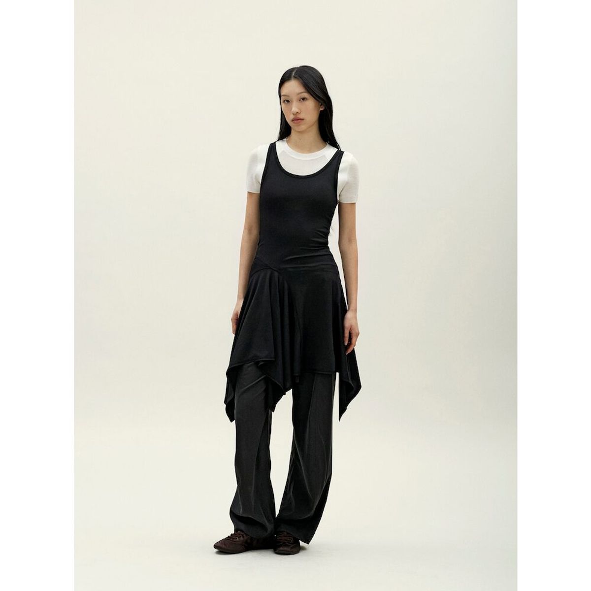 앙개(ANGGAE) Petal Jersey Dress   Black