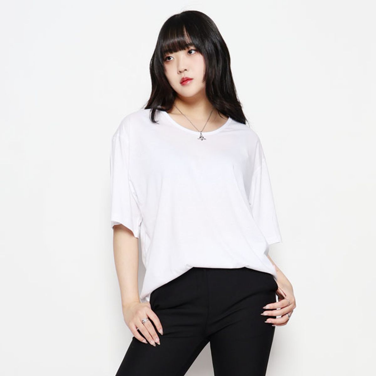 스튜디오235(STUDIO 235) 소프트 모달 보이핏 유넥 화이트