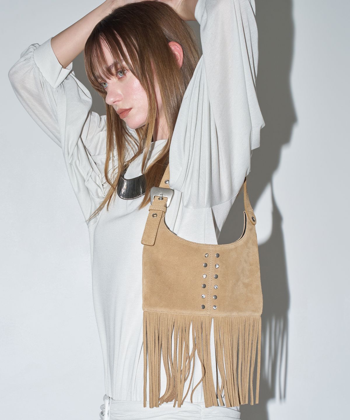 코이무이(KOIMOOI) City Flat Fringe Bag (Tan Suede)