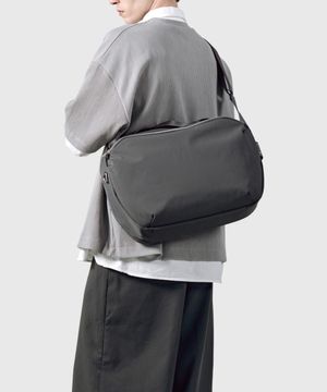 데데킨트 F31 크로스백 어반 차콜