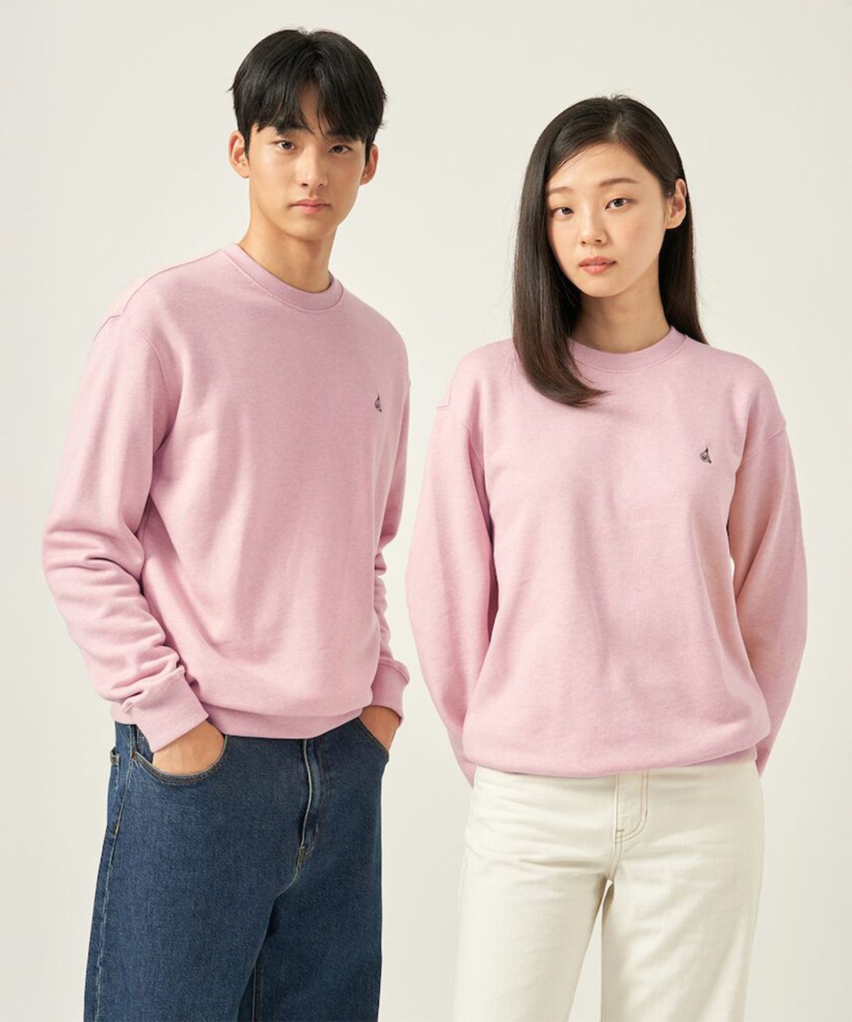 빈폴 멘(BEANPOLE MEN) [Essential] 남녀공용 로고 자수 스웨트 셔츠  핑크