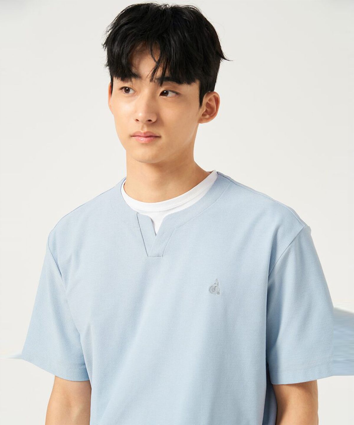 빈폴 멘(BEANPOLE MEN) 메쉬 슬릿넥 반소매 티셔츠  블루