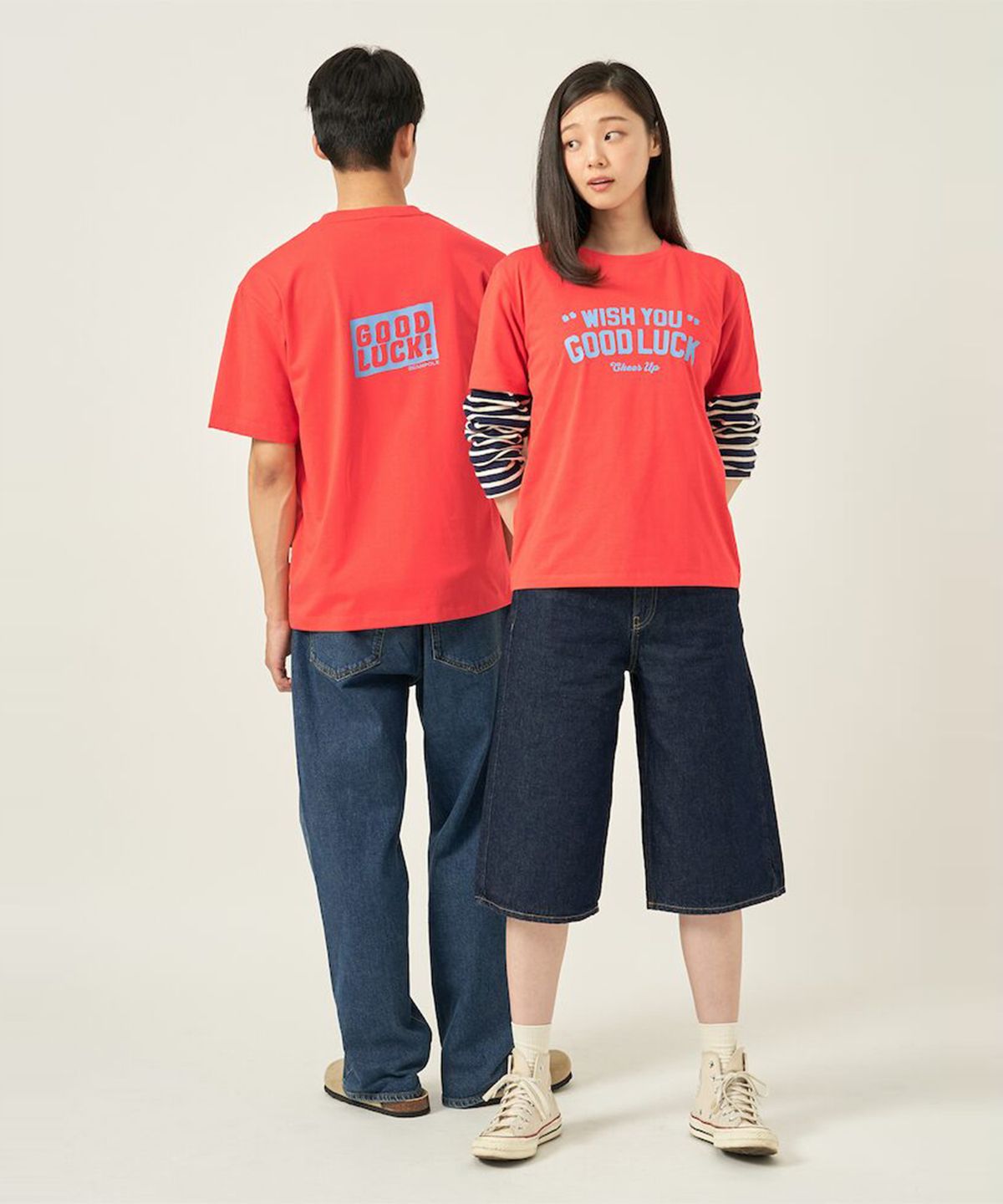 빈폴 멘(BEANPOLE MEN) 남녀공용 GOOD LUCK 그래픽 라운드넥 티셔츠  레드