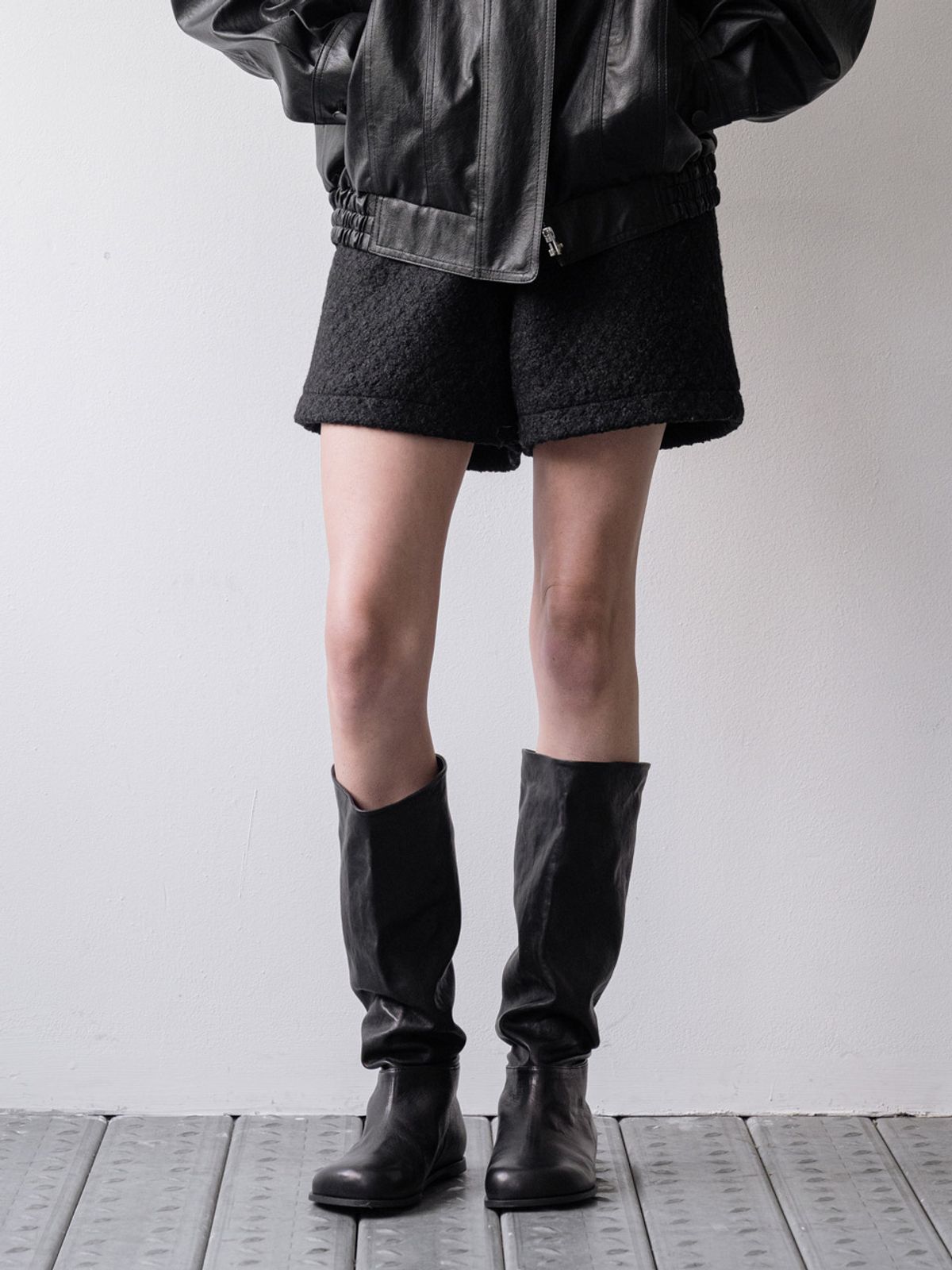 클루니(CLUNY) Boucle wool short pants - black