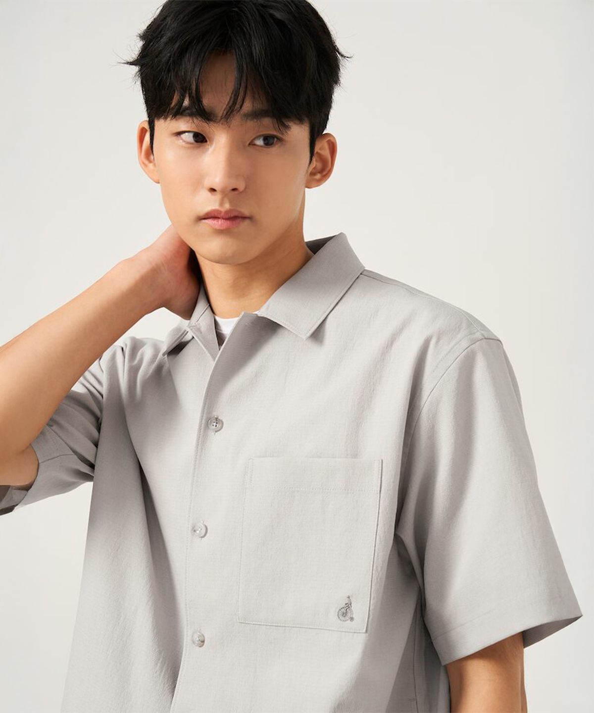 빈폴 멘(BEANPOLE MEN) 에어도트 아우터형 반소매 셔츠  라이트 그레이
