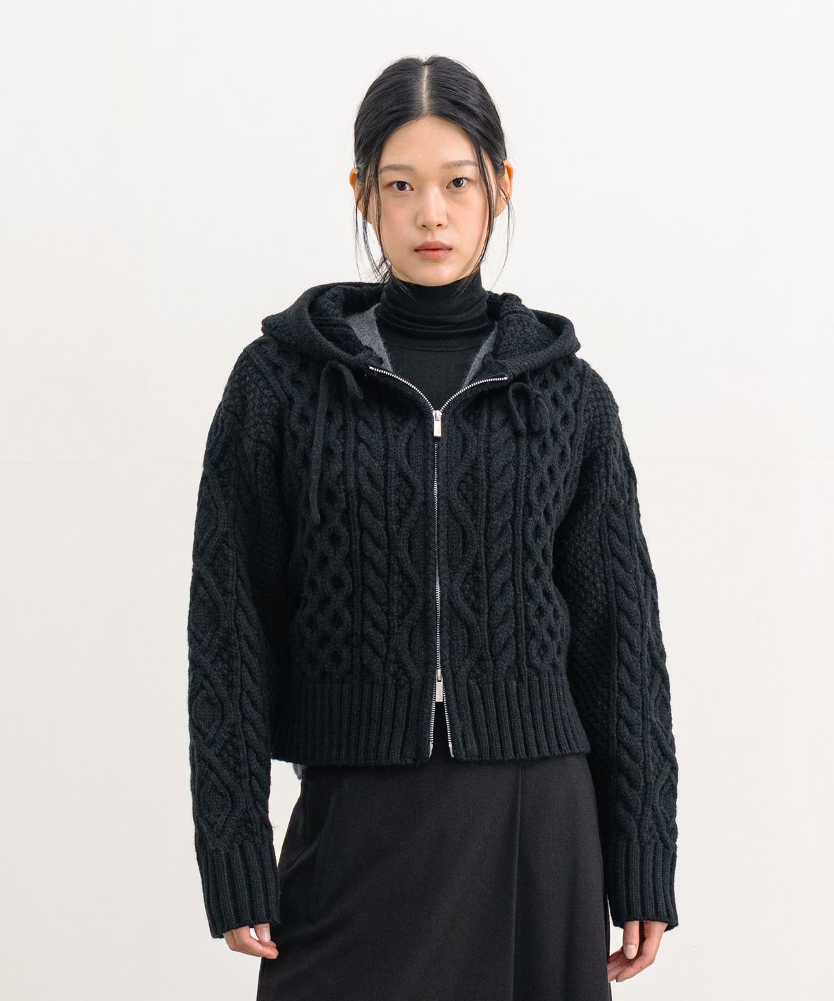 클루니(CLUNY) Cable Two Way Knit Zipup Cardigan - Black