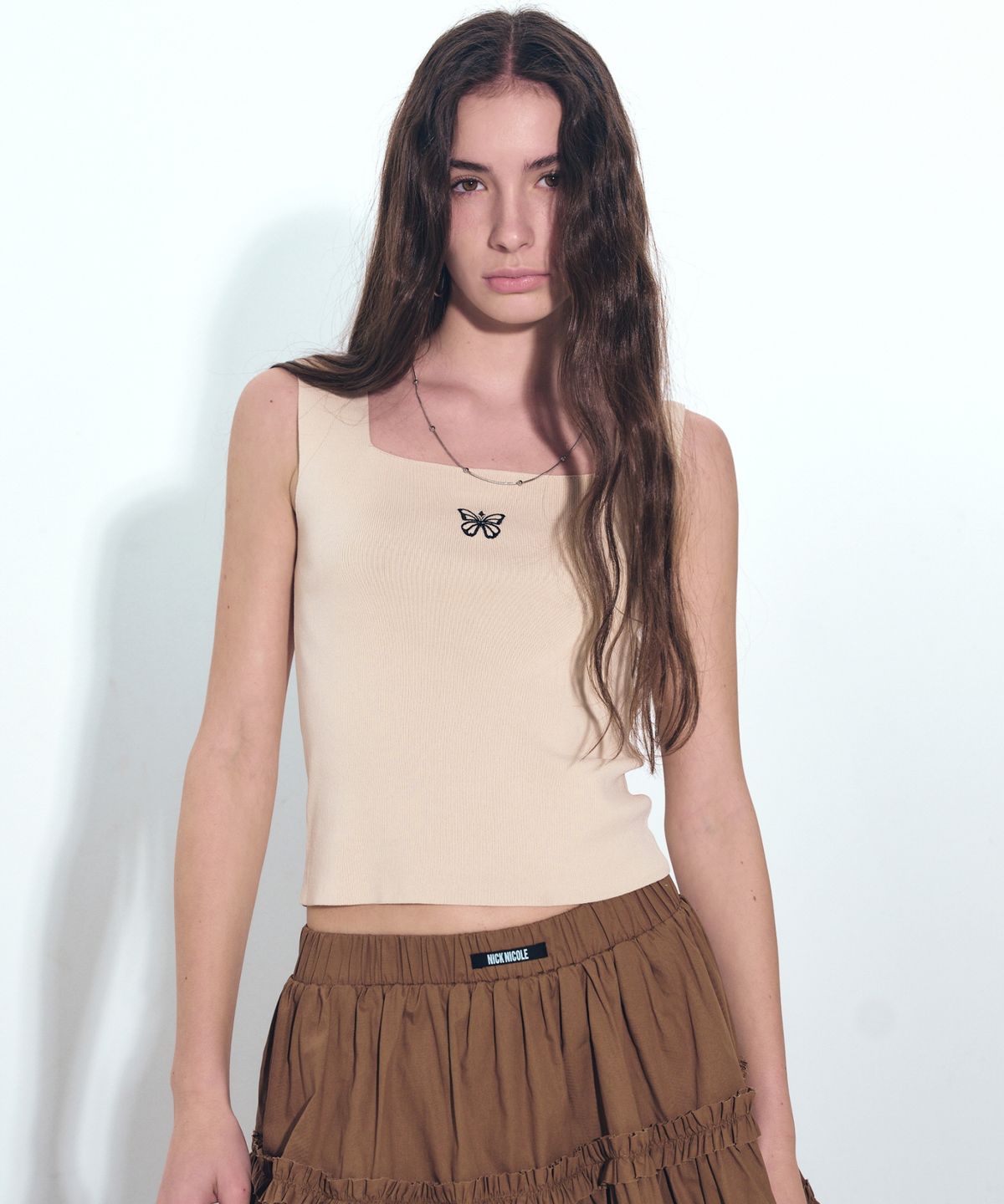 닉앤니콜(NICK&NICOLE) BUTTERFLY CROP SQUARE NECK KNIT SLEEVELESS_BEIGE