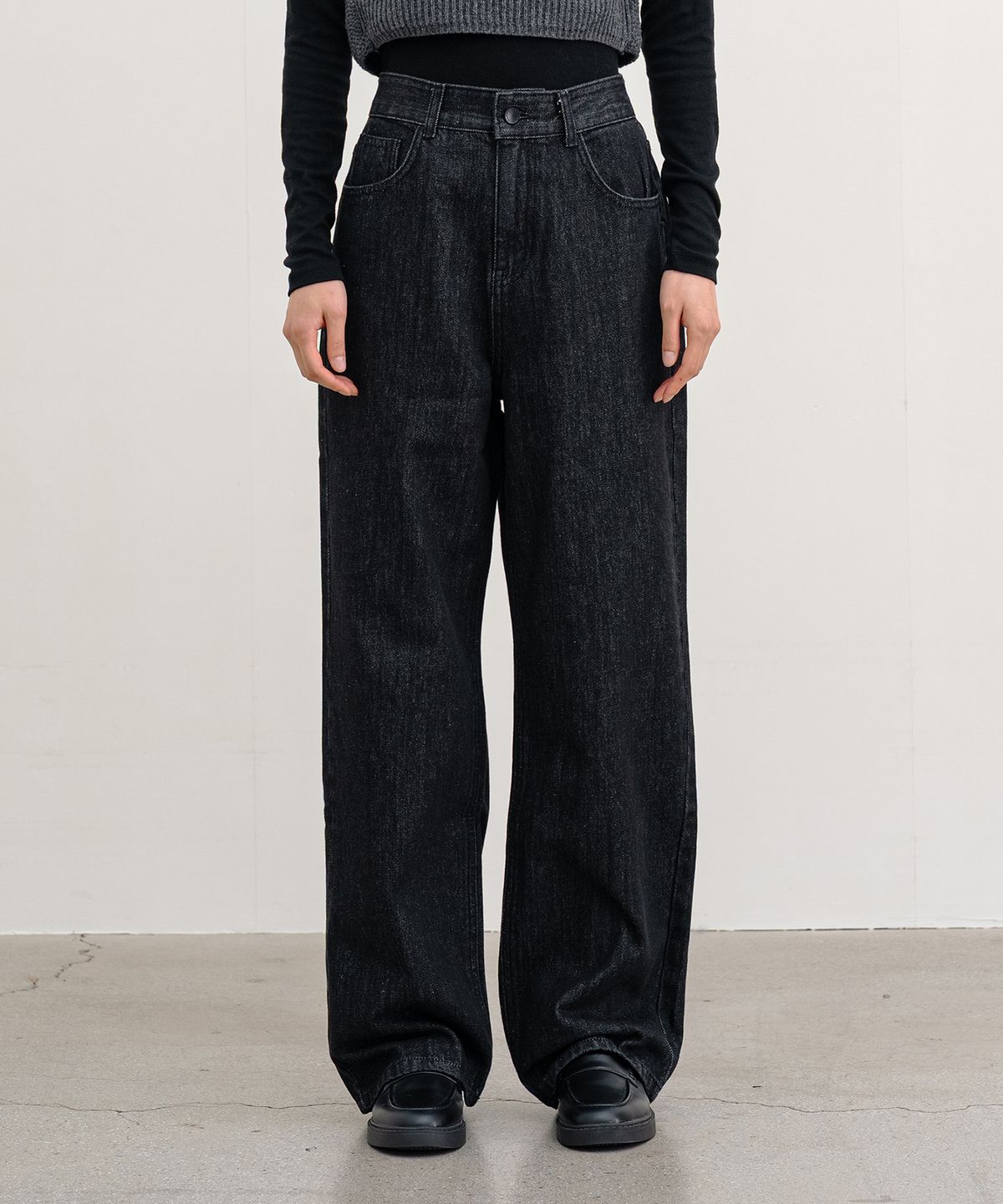 클루니(CLUNY) Classic Wide Black Denim Pants - Black