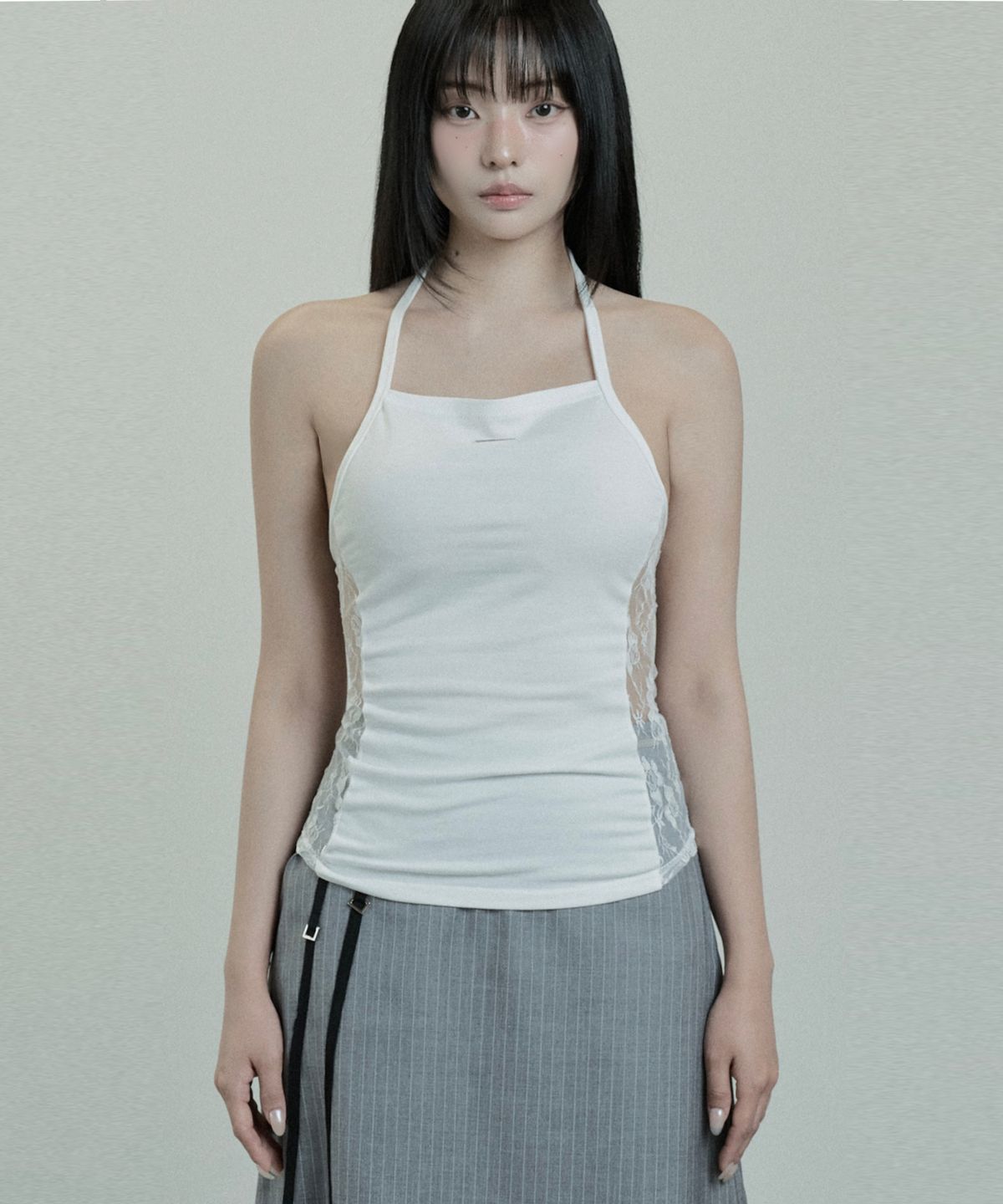 에트오소메(ETRE AU SOMMET) Side Lace Strap Cowl Halter Top (Ivory)