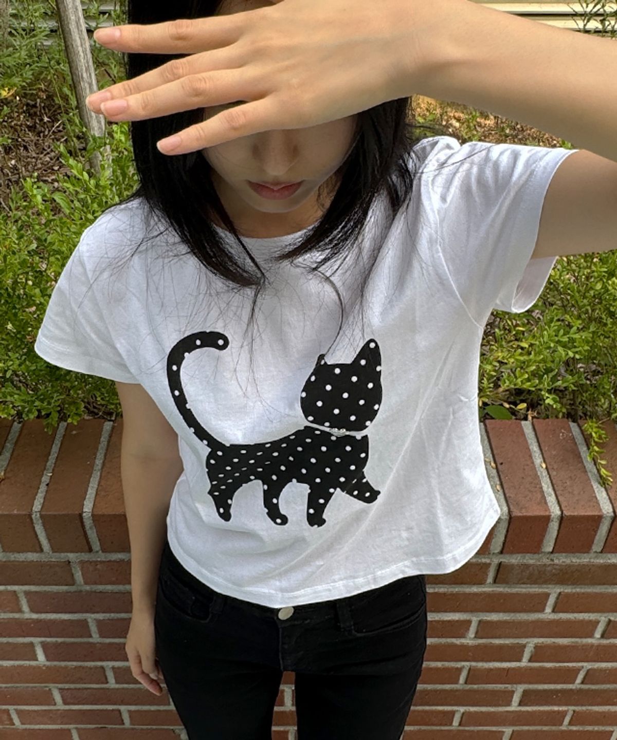 론론(RONRON) DOT CAT CROP T SHIRTS WHITE