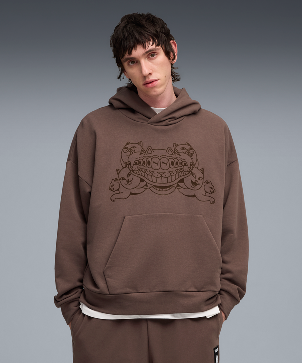 푸마(PUMA) 푸마 X 립앤딥 박시 그래픽 후디 TR - 플랫 브론즈 / 632414-41