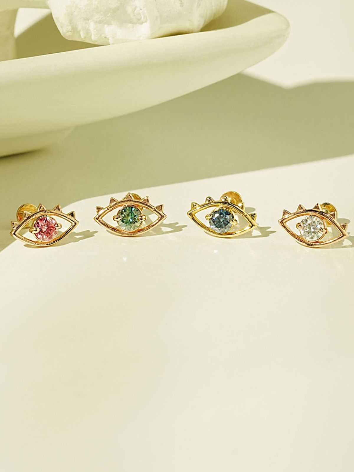 미니멀피어싱(MINIMALPIERCING) [0.8mm]14K 인터널 모이사나이트 다이아 이블아이 라블렛 피어싱 귀걸이