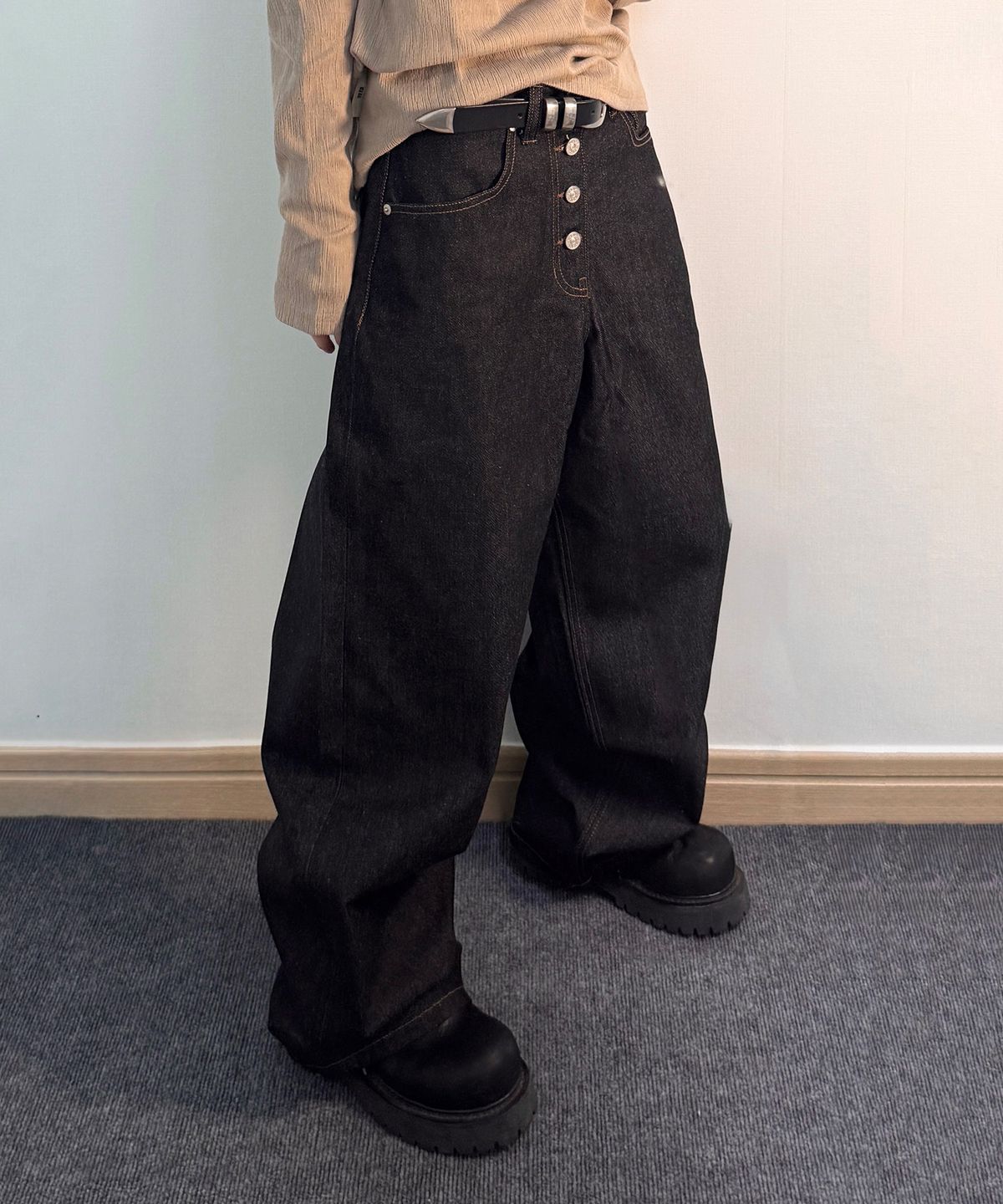 기철(KICHUL) Midnight Raw Wide Denim Pants (Black)
