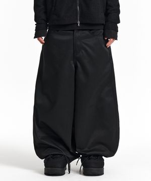 Obsidian Coated Balloon Denim Pants (Black)