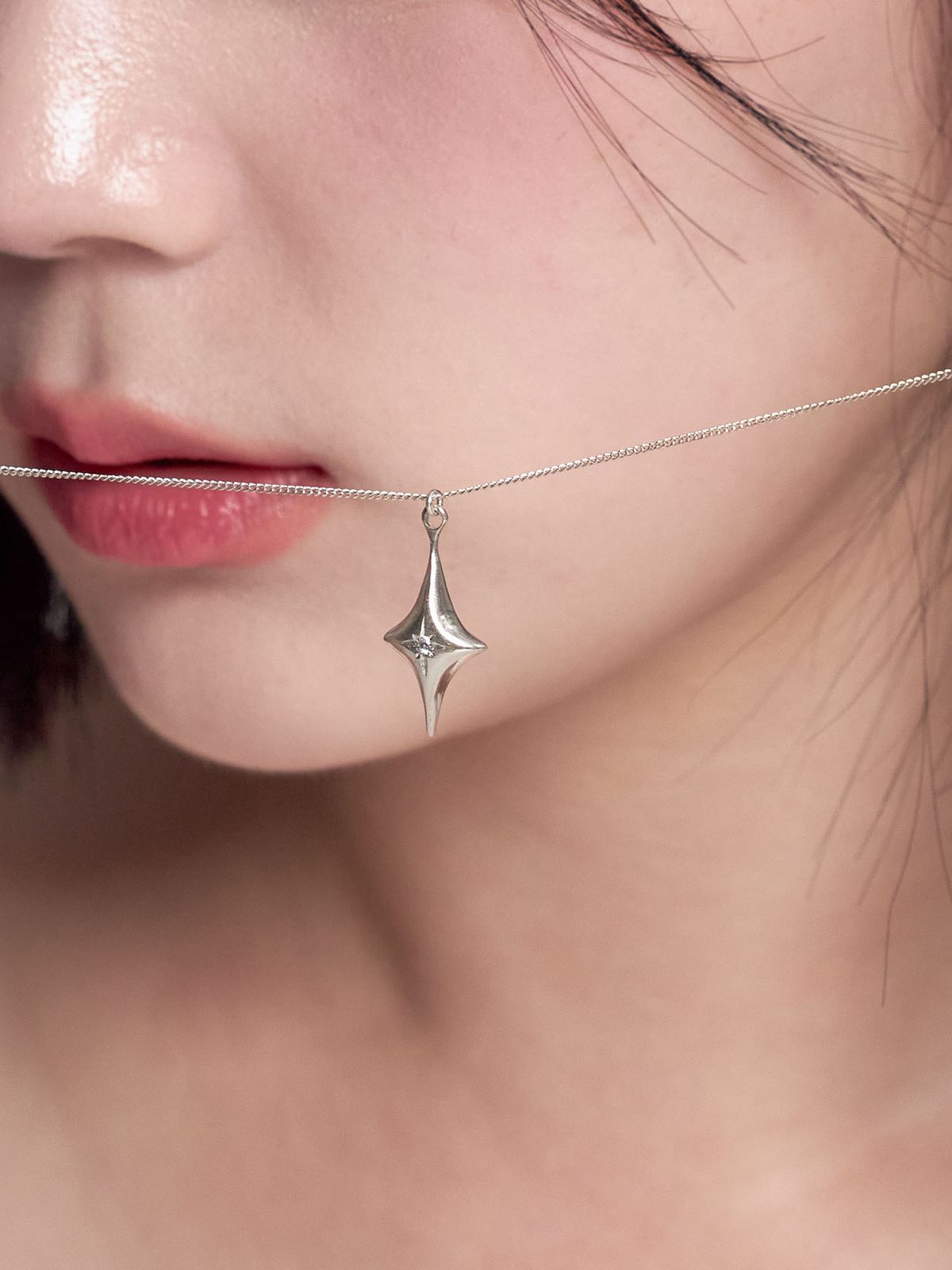 러브트릭스(LOVETRIX) silver925 star necklace