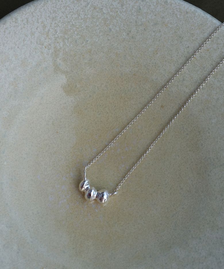 MURMUR NECKLACE 02