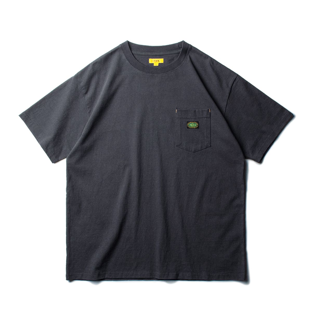 더 레스큐(THE RESQ) YOSEMITE POCKET TEE [ASHED CHARCOAL]