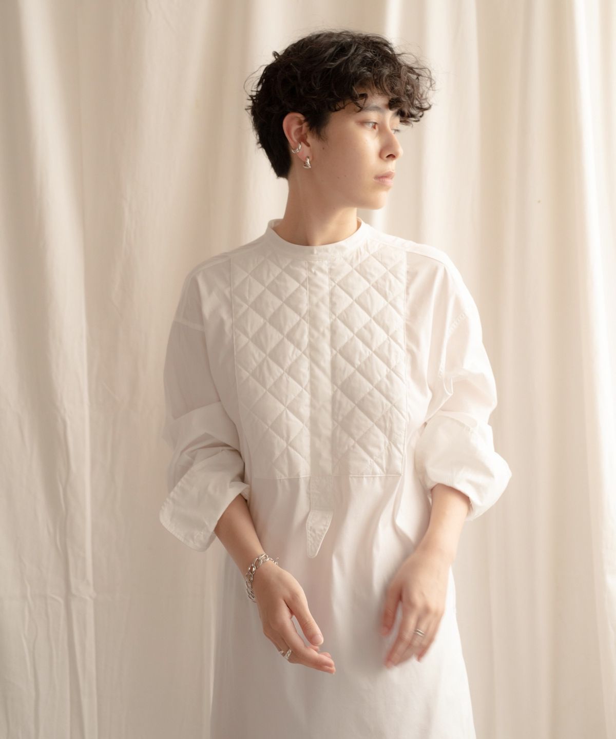 노비스도쿄(NOVICE TOKYO) 트위스트 뉘앙스 피어스 Twisted Nuance Pierce / Silver