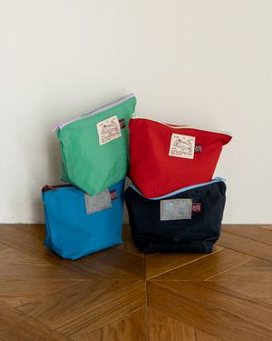 라이트 스탠딩 파우치 L v2