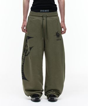 Op. 08 CROSS CURVED SWEAT PANTS KHAKI