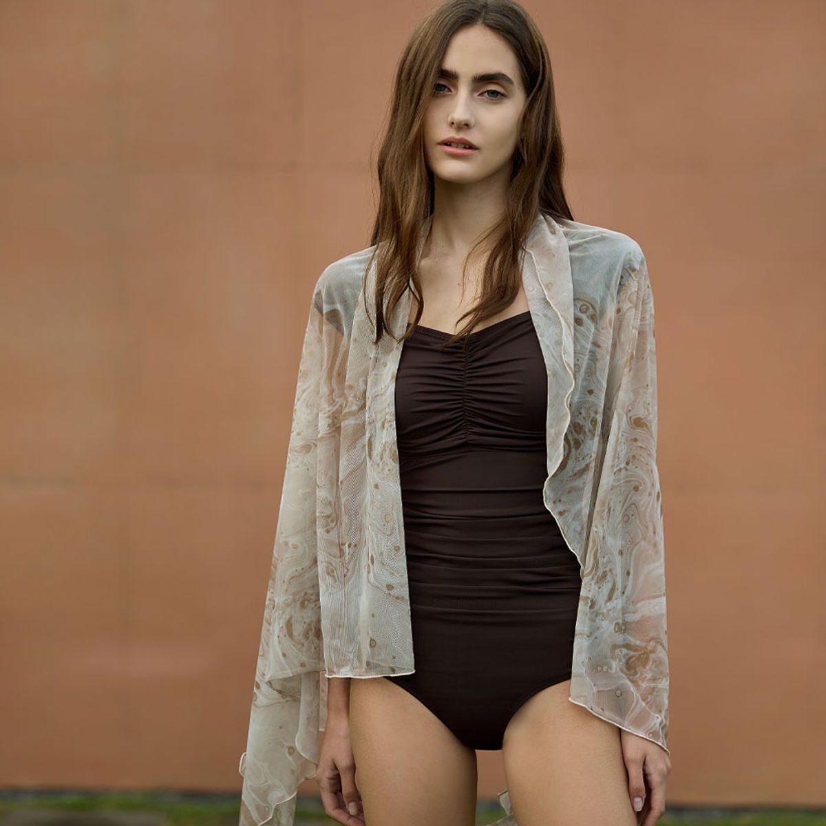 디에브(D.EV) Edelaine Cap Sleeve Swimsuit_Walnut glow (브라운)