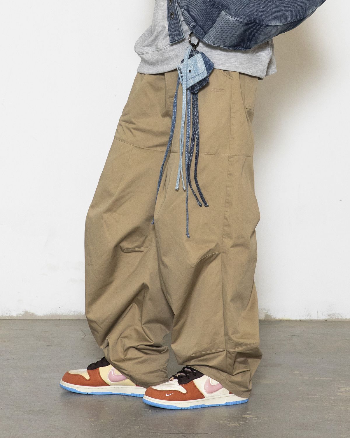 글랙(GLACK) GP158 니컷 다트 팬츠 (BEIGE)