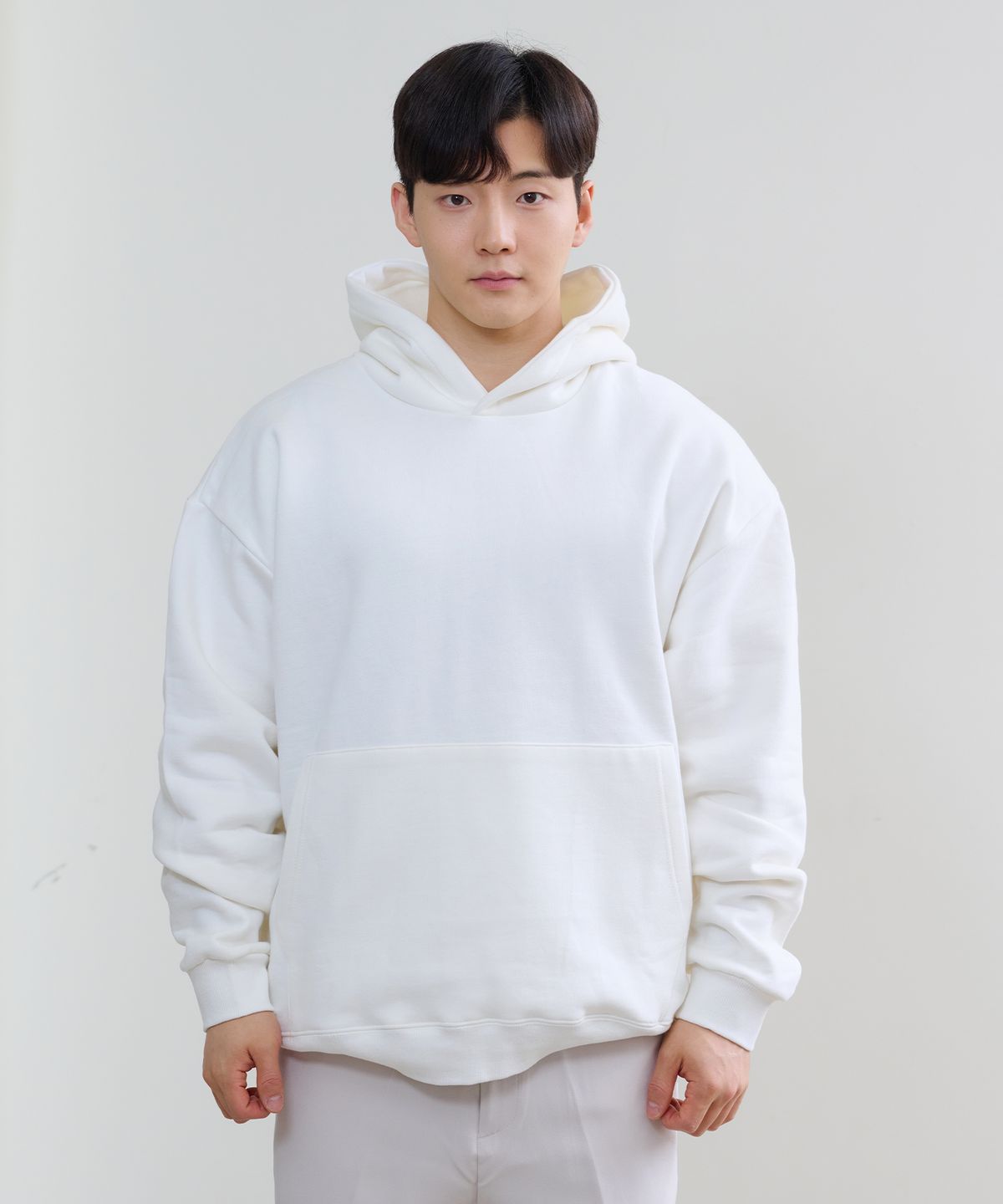 핵쿨남(HECKCOOLNAM) 어깨넓어보이는 남자 오버핏 기모 무지 후드티 머슬핏 긴팔