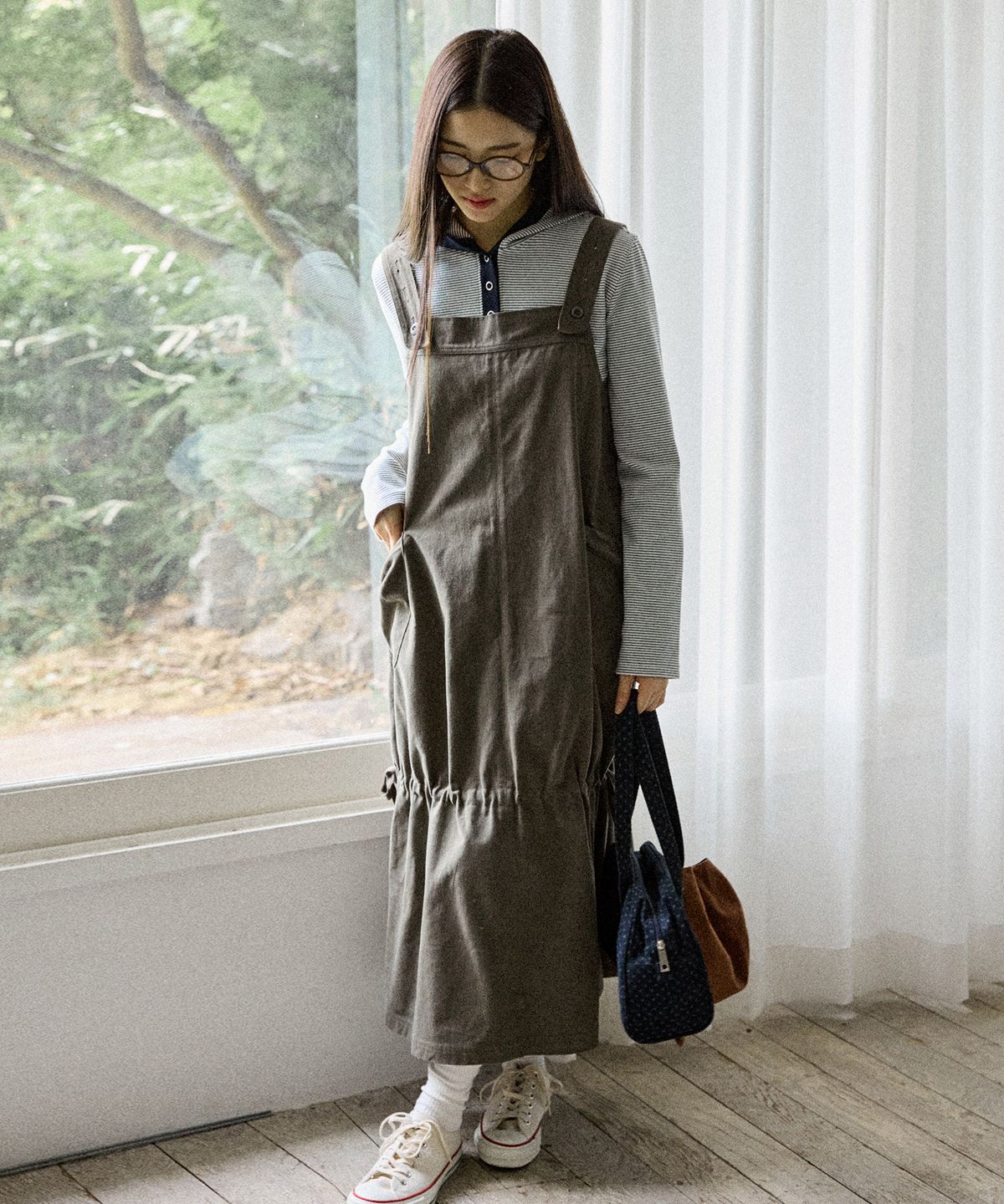 꼬모니노즈(COMONINOZ) W COMO OVERALL DRESS [KHAKI]