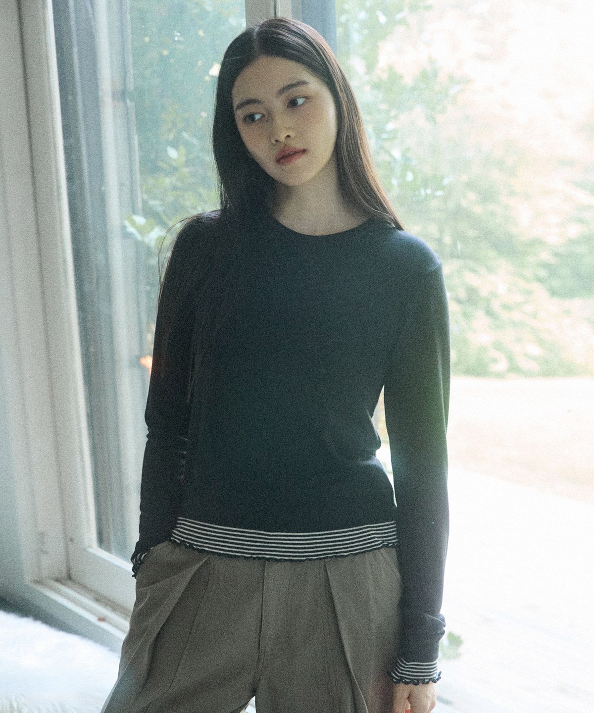 꼬모니노즈(COMONINOZ) W STRIPE LAYERED T-SHIRT [BLACK]