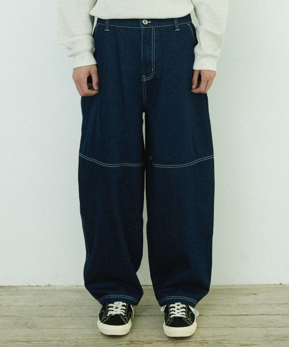 꼬모니노즈(COMONINOZ) WIDE BALLOON PANTS [INDIGO BLUE]