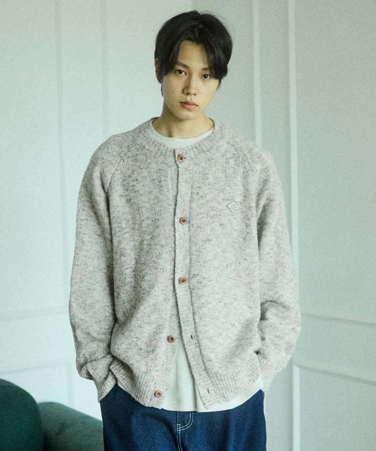 꼬모니노즈(COMONINOZ) TONE TONE CARDIGAN [IVORY]
