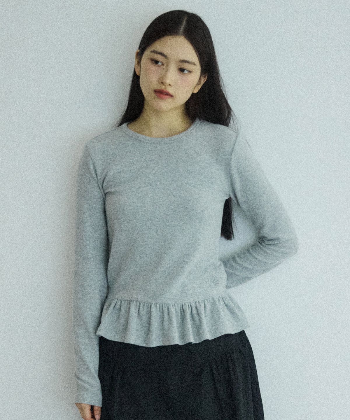 꼬모니노즈(COMONINOZ) W FRILL T-SHIRT [MELANGE]
